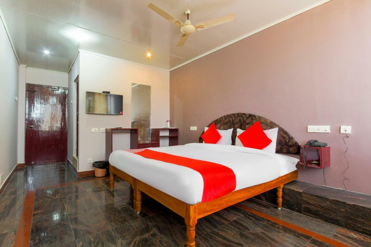 Oyo 45475 Annai Lodge Танджавур Экстерьер фото